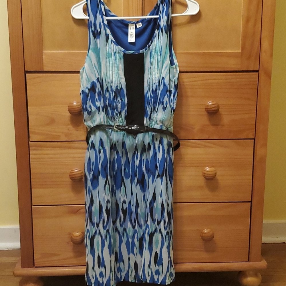 Sleeveless dress